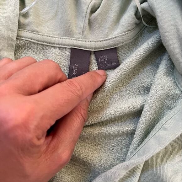 Sweaty Betty After Class Relaxed Hoodie in Salix Green 4 - Picture 8 of 11